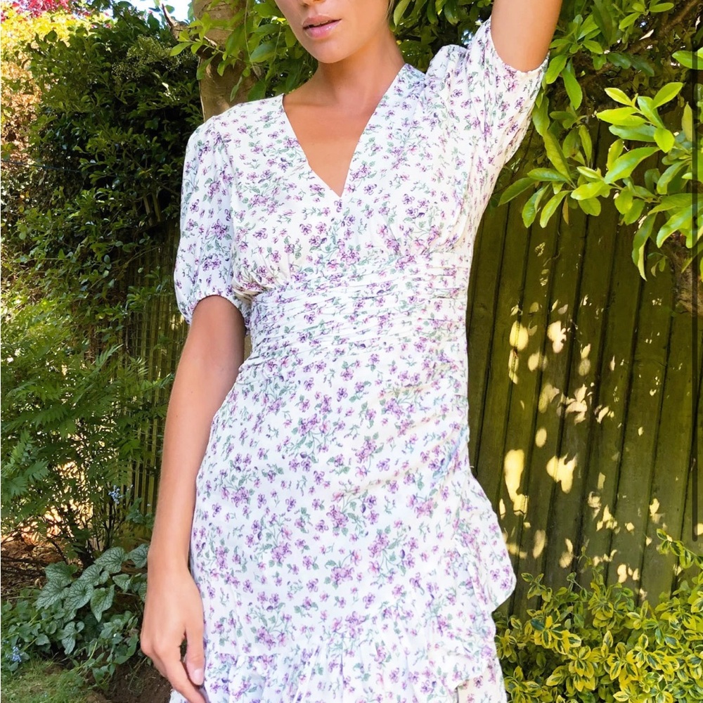 Stradivarius dress with ruffle lilac floral print